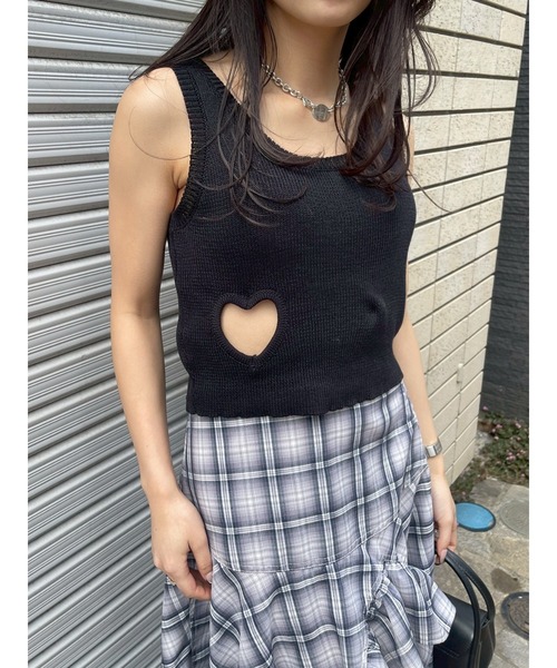 EVRIS(エヴリス)の「ハートカッティングニットトップス(ニット/セーター・レディース・ブラック/ブルー/ホワイト/ピンク・FREE)」の18枚目の写真