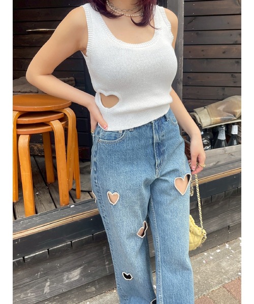 EVRIS(エヴリス)の「ハートカッティングニットトップス(ニット/セーター・レディース・ブラック/ブルー/ホワイト/ピンク・FREE)」の5枚目の写真