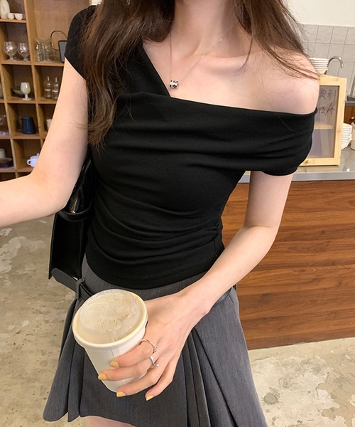 Lace Ladies（レースレディース）の「ドレープ 半袖 リブ オフショルダー Tシャツ（Tシャツ/カットソー・レディース・ホワイト/ブラック/ブラウン/ピンク/アイボリー・FREE）」の3枚目の写真