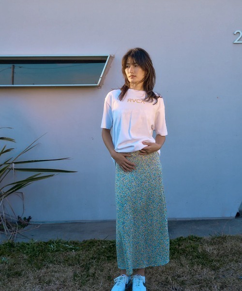 RVCA レディース FLOWER WAVE BOX LOGO LOOSE FIT ST Tシャツ