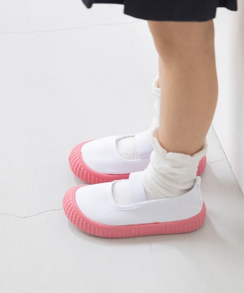 welleg（ウェレッグ）の「甲ゴムバンド 子ども用 上履き 上靴（スニーカー・キッズ・ブルー/ブラウン/ピンク/ホワイト/オレンジ/パープル・14.0cm/14.5cm/15.0cm/15.5cm/16.0cm/16.5cm/17.0cm/17.5cm/18.0cm/18.5cm/19.0cm/19.5cm/20.0cm/20.5cm/13.5cm）」の5枚目の写真