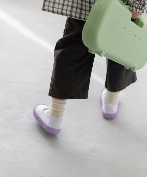 welleg（ウェレッグ）の「甲ゴムバンド 子ども用 上履き 上靴（スニーカー・キッズ・ブルー/ブラウン/ピンク/ホワイト/オレンジ/パープル・14.0cm/14.5cm/15.0cm/15.5cm/16.0cm/16.5cm/17.0cm/17.5cm/18.0cm/18.5cm/19.0cm/19.5cm/20.0cm/20.5cm/13.5cm）」の7枚目の写真