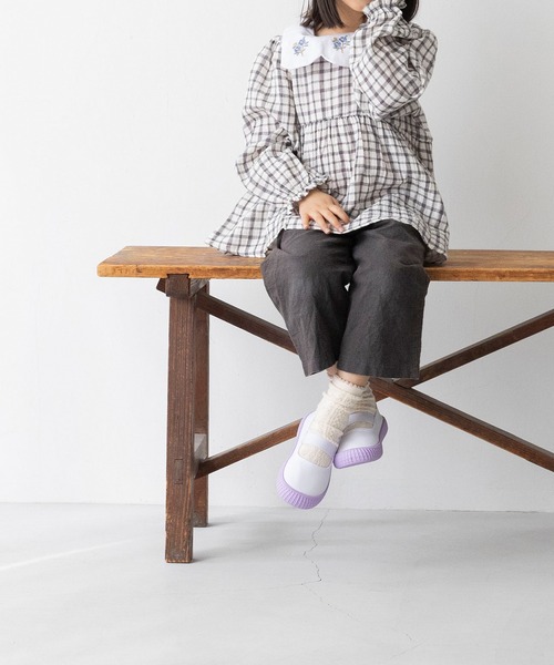 welleg（ウェレッグ）の「甲ゴムバンド 子ども用 上履き 上靴（スニーカー・キッズ・ブルー/ブラウン/ピンク/ホワイト/オレンジ/パープル・14.0cm/14.5cm/15.0cm/15.5cm/16.0cm/16.5cm/17.0cm/17.5cm/18.0cm/18.5cm/19.0cm/19.5cm/20.0cm/20.5cm/13.5cm）」の8枚目の写真