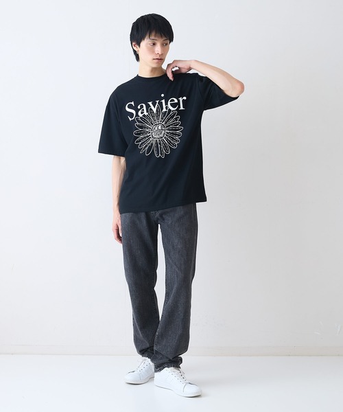SAVIER（サビアー）の「【SAVIER/サビアー】×【SMILEY FACE/スマイリーフェイス】コラボ フラワープリント Tシャツ オーバーサイズ（Tシャツ/カットソー・メンズ・ホワイト/ブラック・MEDIUM/LARGE）」の16枚目の写真