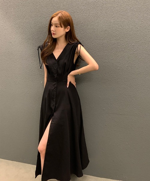 LAFFMO（ラフモ）の「Vネックノースリーブシャツワンピース（ワンピース・レディース・ブラック/ホワイト/キャメル・F）」の18枚目の写真