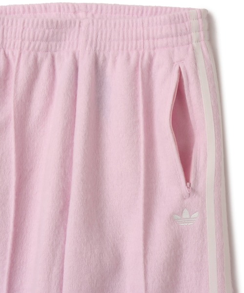 adidas(アディダス)の「adidas MOHAIR FBIRD LOOSE TRACK PANTS / アディダス モヘア ファイヤーバード トラック パンツ(その他パンツ・レディース・ピンク・L/M/S)」の4枚目の写真