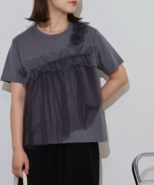 Anna Nicola(アンナニコラ)の「Anna Nicola チュールフリルドッキング半袖カットソー(Tシャツ/カットソー・レディース・ブラック/グレー/ネイビー・38)」の3枚目の写真