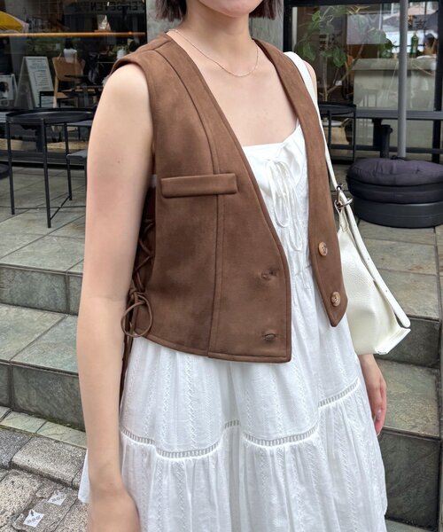 mline（エムライン）の「[mline]フェイクスエードベスト（ベスト・レディース・ベージュ/ブラウン・FREE）」の8枚目の写真