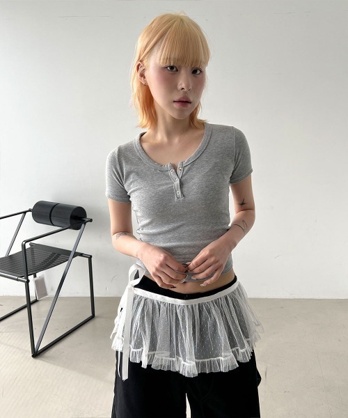 4INT.(フォイント)の「ヘンリーネック 無地 クロップド 半袖 Tシャツ(Tシャツ/カットソー・レディース・ホワイト/ブラック/グレー・FREE)」の21枚目の写真