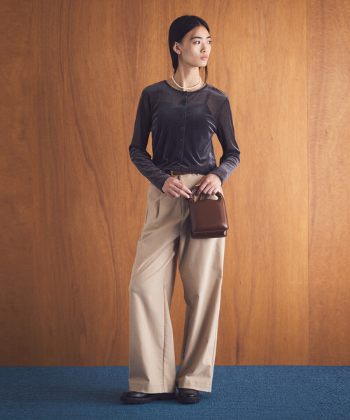 COMME CA ISM(コムサイズム)の「シアーベロア カーディガン(カーディガン/ボレロ・レディース・ブラック/チャコール・MEDIUM/LARGE)」の5枚目の写真