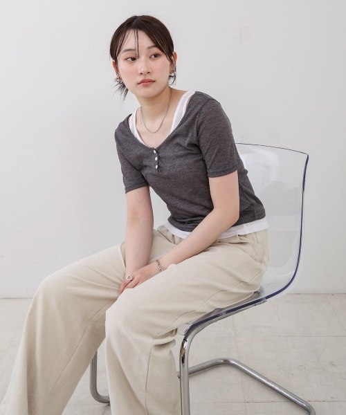 Bab（バブ）の「タンクセットヘンリーネックトップス（Tシャツ/カットソー・レディース・ブラウン/ライトブルー/ブラック/チャコールグレー・M）」の18枚目の写真