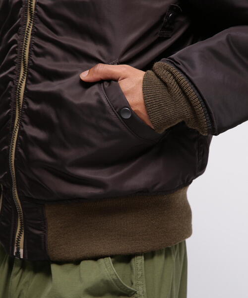 AVIREX(アヴィレックス)の「《VINTAGE LINE》MA-1 MODIFIED COLOR / AVIREX / アヴィレックス(MA-1・メンズ・ブラック/チャコールグレー・X-LARGE/MEDIUM/LARGE/XX-LARGE)」の18枚目の写真