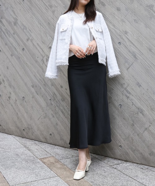 a lot of love(ア ロット オブ ラブ)の「ナローシルエット サテンスカート(スカート・レディース・グレー/ホワイト/ブラック・L/M/S)」の2枚目の写真