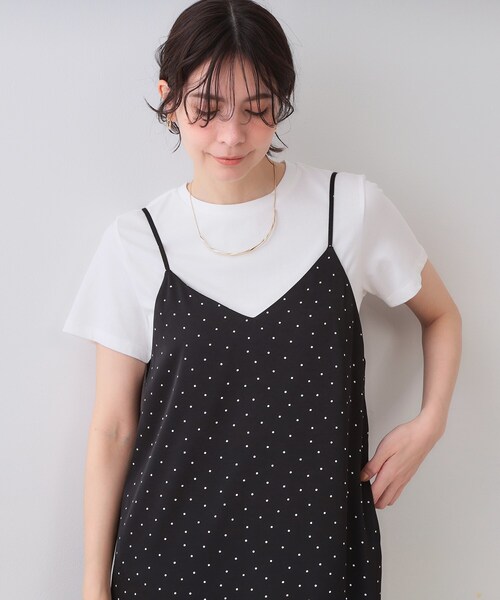 OPAQUE.CLIP（オペークドットクリップ）の「ランダムドット サテンキャミワンピース【洗濯機洗い可】（ワンピース・レディース・ブラック系/ベージュ系・38/40）」の8枚目の写真