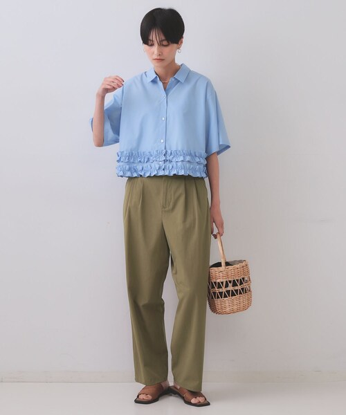 OPAQUE.CLIP（オペークドットクリップ）の「カーブタックパンツ【洗濯機洗い可】（その他パンツ・レディース・カーキ/ベージュ・36/38/40）」の4枚目の写真
