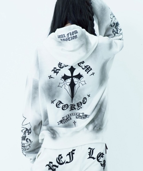 『REFLEM/レフレム』クロス刺繍ZIPパーカー/ジップアップパーカー REFLEM（レフレム）の「『REFLEM/レフレム』クロス刺繍ZIP