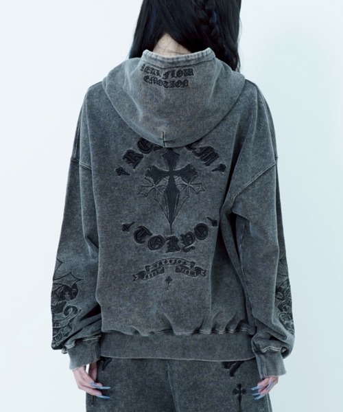 REFLEM（レフレム）の「『REFLEM/レフレム』クロス刺繍ZIPフーディー/ジップアップパーカー（パーカー・レディース・ホワイト/グレー/ブラック×パープル/ブラック×ホワイト/ピンク・FREE）」の15枚目の写真