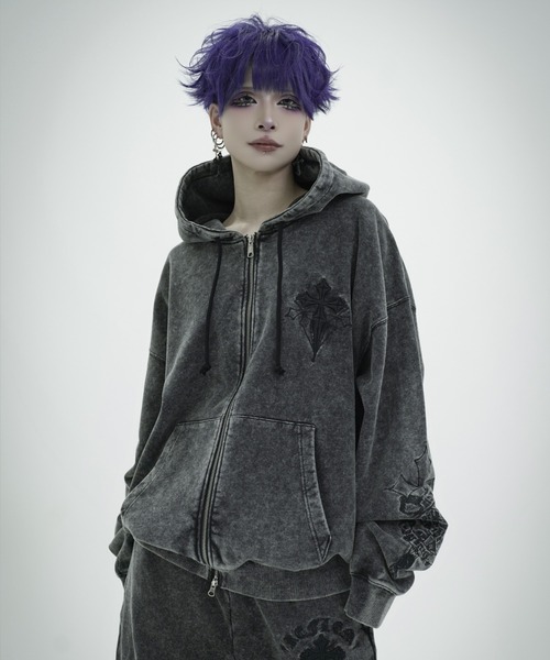 REFLEM/レフレム』クロス刺繍ZIPフーディー/ジップアップパーカー REFLEM/レフレム』クロス刺繍ZIPフーディー/ジップアップパーカー