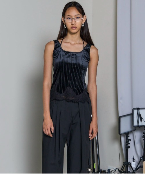 MAISON SPECIAL（メゾンスペシャル）の「Hem Lace Velvet Tank Top/ヘムレースベロアタンクトップ■セットアップ対応■（タンクトップ・レディース・ブラウン/ブラック/ブルー・FREE）」の9枚目の写真