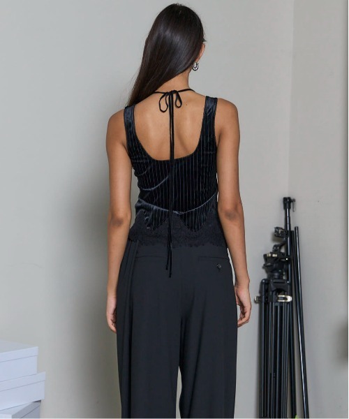 MAISON SPECIAL（メゾンスペシャル）の「Hem Lace Velvet Tank Top/ヘムレースベロアタンクトップ■セットアップ対応■（タンクトップ・レディース・ブラウン/ブラック/ブルー・FREE）」の11枚目の写真