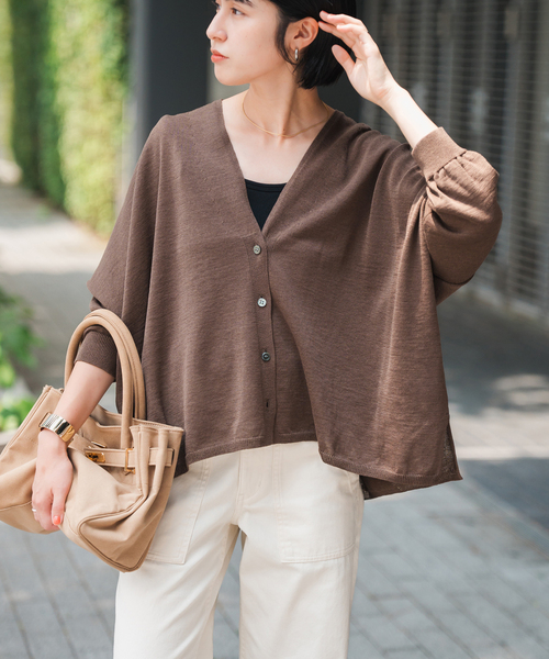 Spick & Span（スピックアンドスパン）の「コットンオーバーサイズカーディガン（カーディガン/ボレロ・レディース・ブラック/ブラウン・FREE）」の11枚目の写真