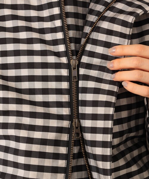 CAROLINA GLASER（カロリナ グレイサー）の「ギンガムチェック ブルゾン（ブルゾン・レディース・ブラック・ONE SIZE）」の4枚目の写真