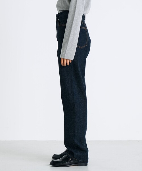 EDITION（エディション）の「ワンウオッシュエッセンシャルデニム ストレートパンツ（デニムパンツ・レディース・ネイビー・38/36/34）」の4枚目の写真