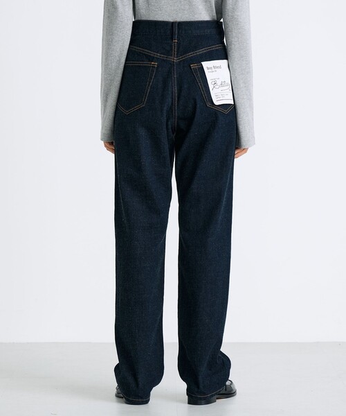 EDITION（エディション）の「ワンウオッシュエッセンシャルデニム ストレートパンツ（デニムパンツ・レディース・ネイビー・38/36/34）」の5枚目の写真