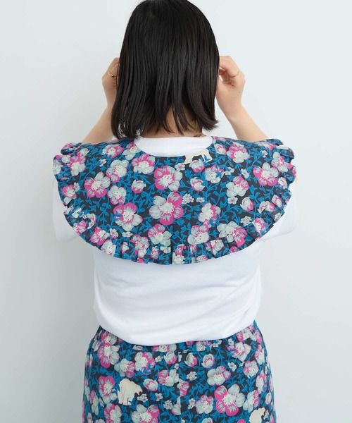 I am I in fact...（アイアムアイインファクト）の「●Arctic Flower フリルスカーフ（付け襟・レディース・グリーン/チャコールグレー・FREE）」の5枚目の写真