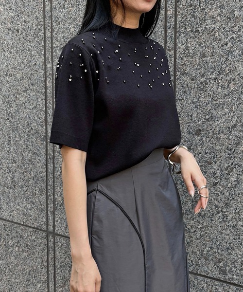 &g'aime(アンジェム)の「【&g'aime】ビジューハーフスリーブニット Bijou Knit Pullover(ニット/セーター・レディース・ブラック/グレイッシュベージュ/チャコールグレー・FREE)」の8枚目の写真