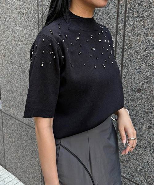&g'aime(アンジェム)の「【&g'aime】ビジューハーフスリーブニット Bijou Knit Pullover(ニット/セーター・レディース・ブラック/グレイッシュベージュ/チャコールグレー・FREE)」の9枚目の写真