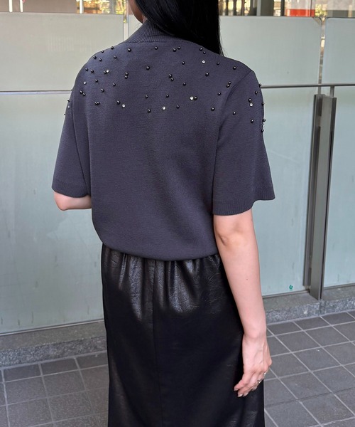 &g'aime(アンジェム)の「【&g'aime】ビジューハーフスリーブニット Bijou Knit Pullover(ニット/セーター・レディース・ブラック/グレイッシュベージュ/チャコールグレー・FREE)」の20枚目の写真