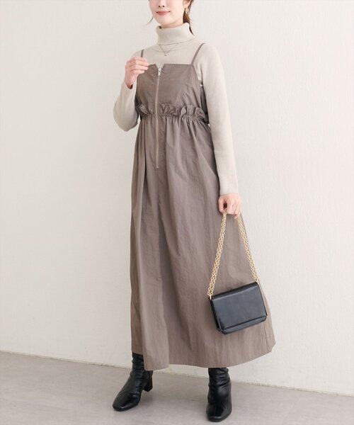 natural couture（ナチュラルクチュール）の「【WEB限定】〈mamamo〉ウエストフリル付きZIPキャミワンピース（ワンピース・レディース・ブラック/チャコールグレー/モカ・FREE）」の22枚目の写真