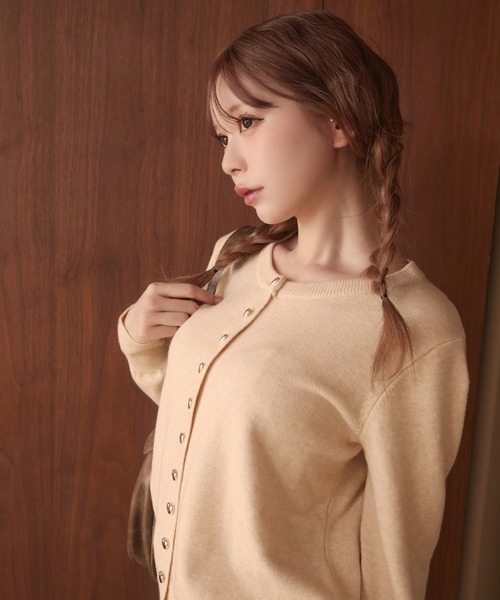 TITTY&CO.（ティティーアンドコー）の「ハートボタンカーディガン（カーディガン/ボレロ・レディース・アイボリー/ブルー/ブラック/グレー/ベージュ・FREE）」の20枚目の写真