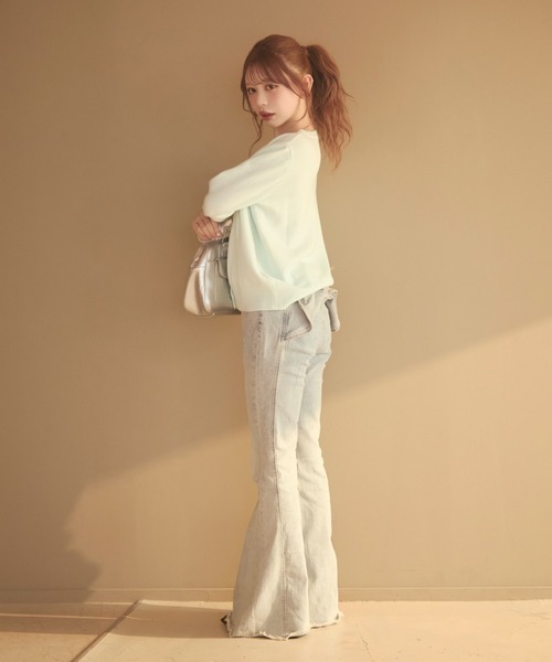 TITTY&CO.（ティティーアンドコー）の「ハートボタンカーディガン（カーディガン/ボレロ・レディース・アイボリー/ブルー/ブラック/グレー/ベージュ・FREE）」の8枚目の写真