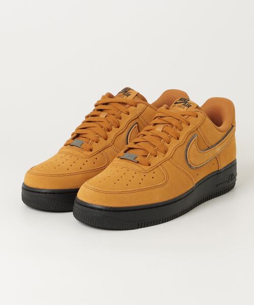 NIKE(ナイキ)の「AIR FORCE 1 07 LV8(スニーカー・メンズ・ブラウン・26.0cm/26.5cm/27.0cm/27.5cm/28.0cm/28.5cm/29.0cm/24.0cm)」の1枚目の写真