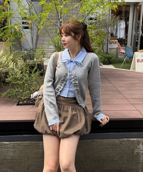 Another Branch olive des olive（アナザーブランチオリーブデオリーブ）の「【れみ@re.__mi23セレクト】フリルドッキングカーディガン（ニット/セーター・レディース・トップグレー/アイボリー/ネイビー/チャコールグレー・FREE）」の3枚目の写真