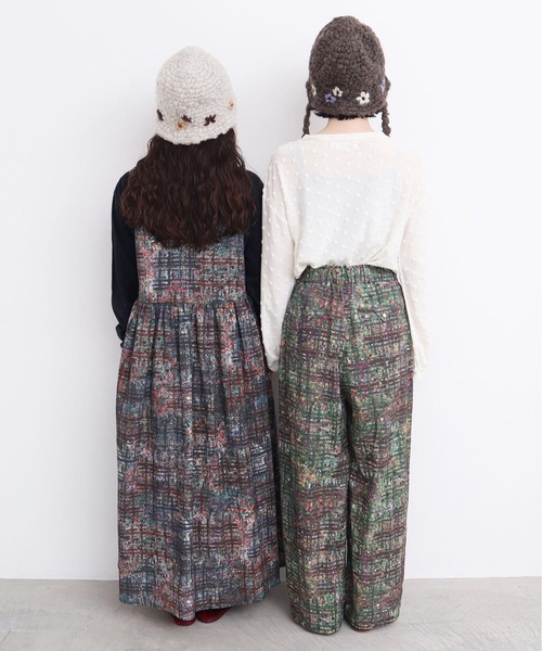 l'atelier du savon（アトリエドサボン）の「ちいさな花のハンドニットハット（ニットキャップ/ビーニー・レディース・オフホワイト/ブラウン・FREE）」の21枚目の写真