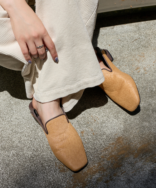 JOURNAL STANDARD relume（ジャーナルスタンダード　レリューム）の「relume スクエアローファー（ローファー・レディース・ベージュ/ブラック・23.5cm/24cm/24.5cm/23cm）」の2枚目の写真