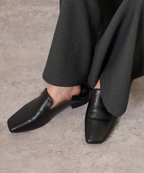 JOURNAL STANDARD relume（ジャーナルスタンダード　レリューム）の「relume スクエアローファー（ローファー・レディース・ベージュ/ブラック・23.5cm/24cm/24.5cm/23cm）」の4枚目の写真