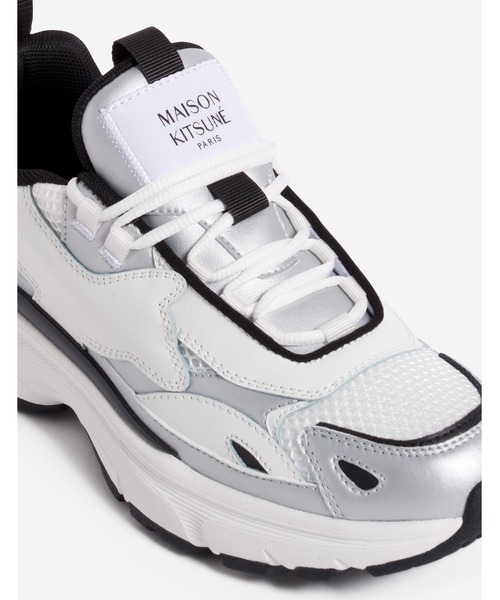 Maison Kitsune（メゾンキツネ）の「SORA RUNNERS（スニーカー・メンズ・シルバー/グリーン系その他・36/37/38/39/41/42/43/44）」の7枚目の写真