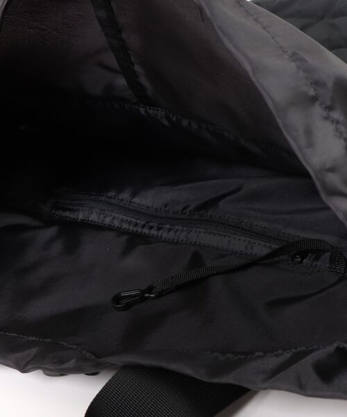 Eddie Bauer(エディーバウアー)の「シラスライト トートバッグ M(トートバッグ・メンズ・カーキ/ブラック・F)」の7枚目の写真