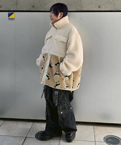 Candy Stripper（キャンディストリッパー）の「SWITCHED BOA ジャケット（ダウンジャケット/コート・レディース・ブラック/エメラルド/アイボリー・FREE）」の9枚目の写真