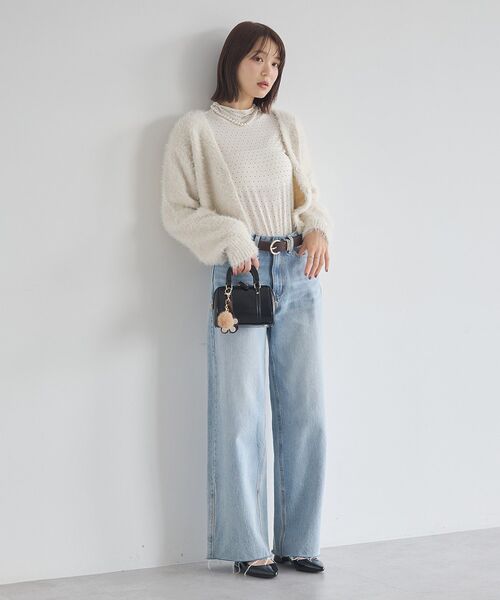 earth music&ecology（アースミュージックアンドエコロジー）の「セルフカットワイドデニムパンツ（デニムパンツ・レディース・ライトインディゴブルー/インディゴブルー・S/M/L）」の3枚目の写真