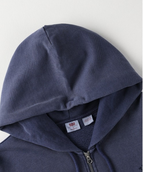 Levi's(リーバイス)の「【Levi's】ジップパーカー (フルジップ/ロゴ/スウェット/カジュアル/レイヤード/デイリー)(パーカー・メンズ・ブルー・M/S)」の5枚目の写真