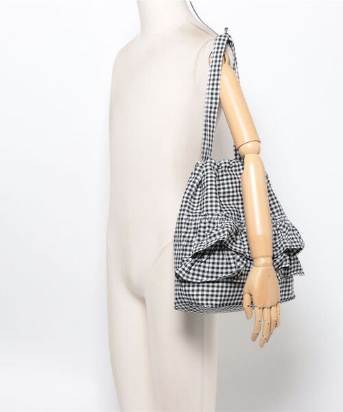Mayree(メイリー)の「【urge select】ギンガムチェック フリルデザイン ショルダーバッグ(ショルダーバッグ・レディース・ブラック/レッド/ピンク/ブルー・FREE)」の9枚目の写真