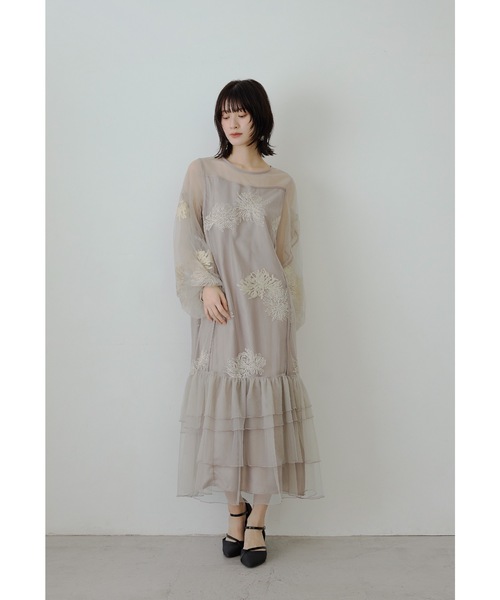 【値下げしました】フラワー刺繍ティアードフリルドレス フラワー刺繍ティアードフリルドレス Aライン マタニティ 妊婦 結婚式