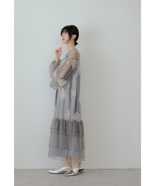 フラワー刺繍ティアードフリルドレス Aライン マタニティ 妊婦 結婚式