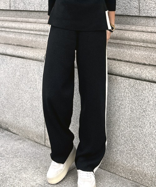 JENNE(ジェンヌ)の「ウールサイドラインニットパンツ(その他パンツ・レディース・グレー/ブラック/モカ・SMALL/LARGE/MEDIUM)」の2枚目の写真