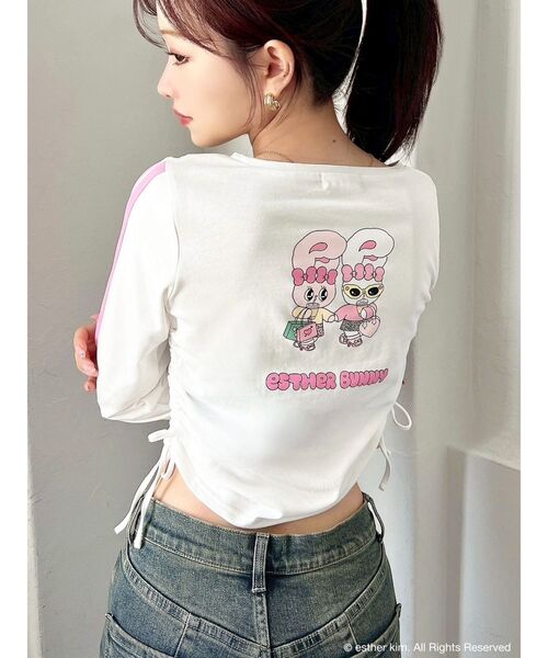 RESEXXY（リゼクシー）の「【Esther Bunny × RESEXXY】サイドギャザークロップドトップス（Tシャツ/カットソー・レディース・ホワイト/チャコールグレー・FREE）」の3枚目の写真